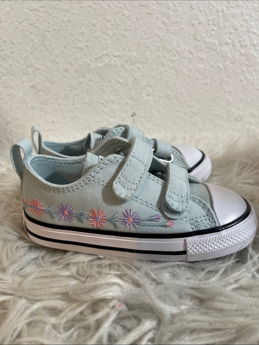 CONVERSE Chuck Taylor All Star Easy-On Velcro Embroidered Floral Kids Size 7 NEW - Picture 5 of 14